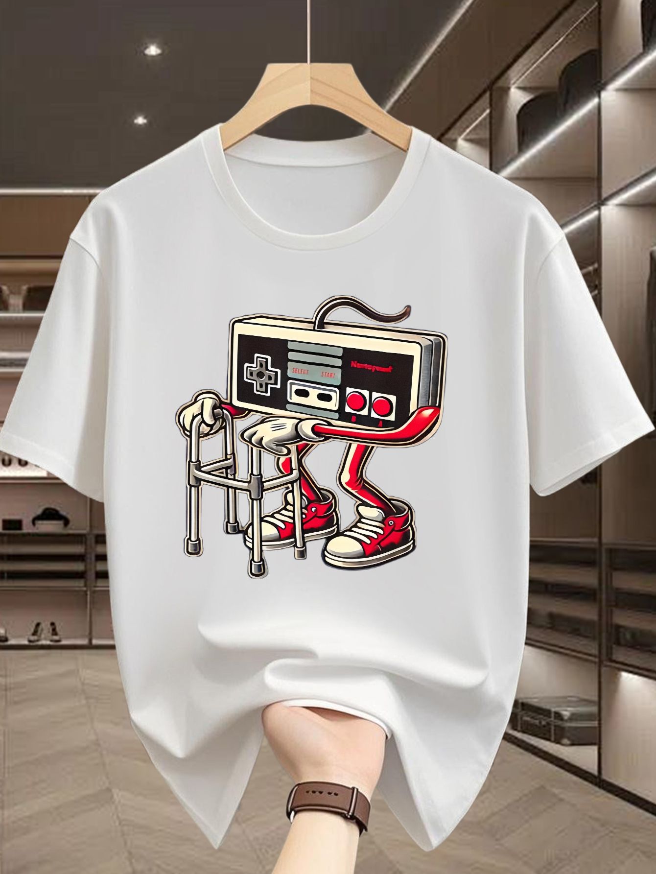 Maglietta Uomo 100% Cotone 180g Collo Tondo Stampa Cartone Retrò Gamepad NES Comoda Vestibilità Regolare_viptrois.com