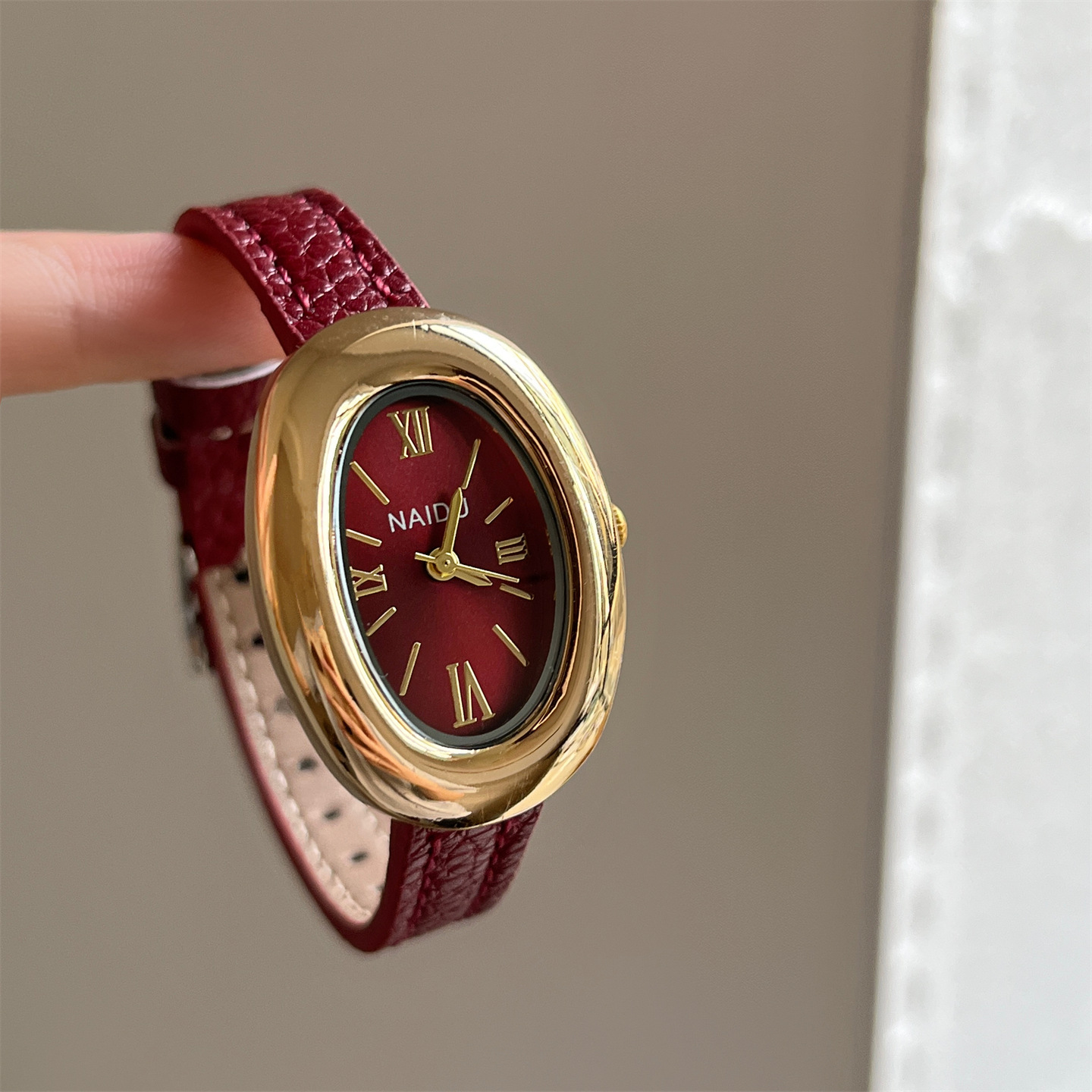 womens elegant oval quartz watch with roman     hands vintage   wristwatch   faux leather strap red 14