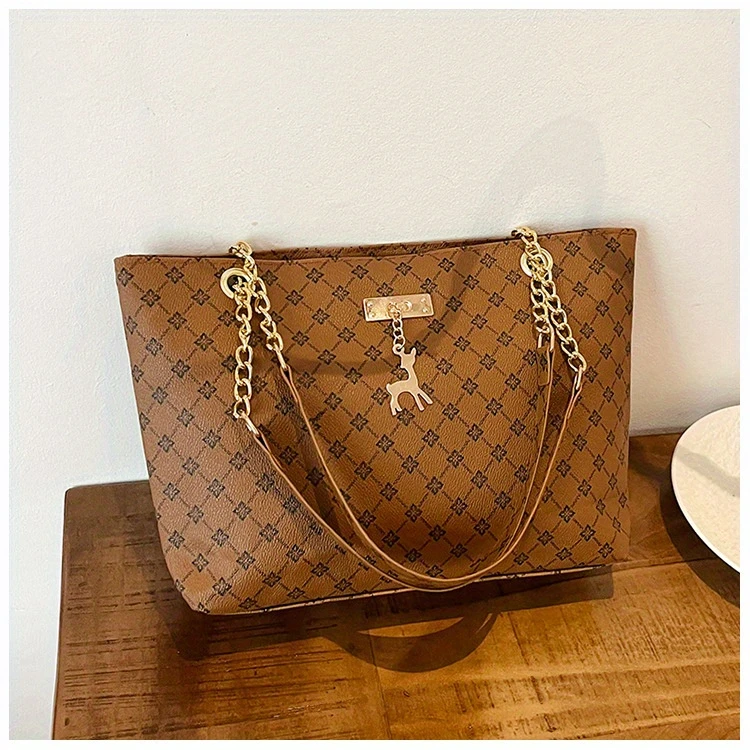 large capacity womens bag commuter retro stylish handbag shoulder bag niche tote bag details 16