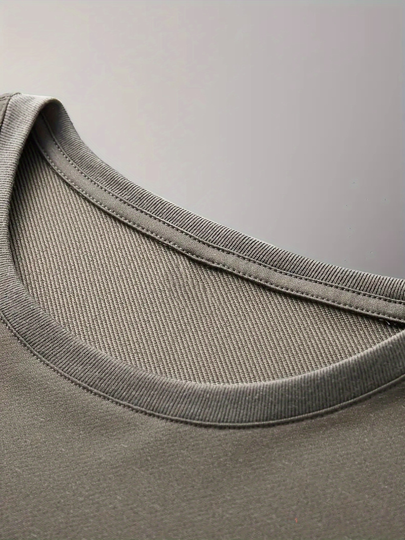 Men's casual and fashionable minimalist lines - C-Calvin printed T-shirt, round neck comfortable polyester fabric, suitable for daily wear as fashionable streetwear, Men's clothing