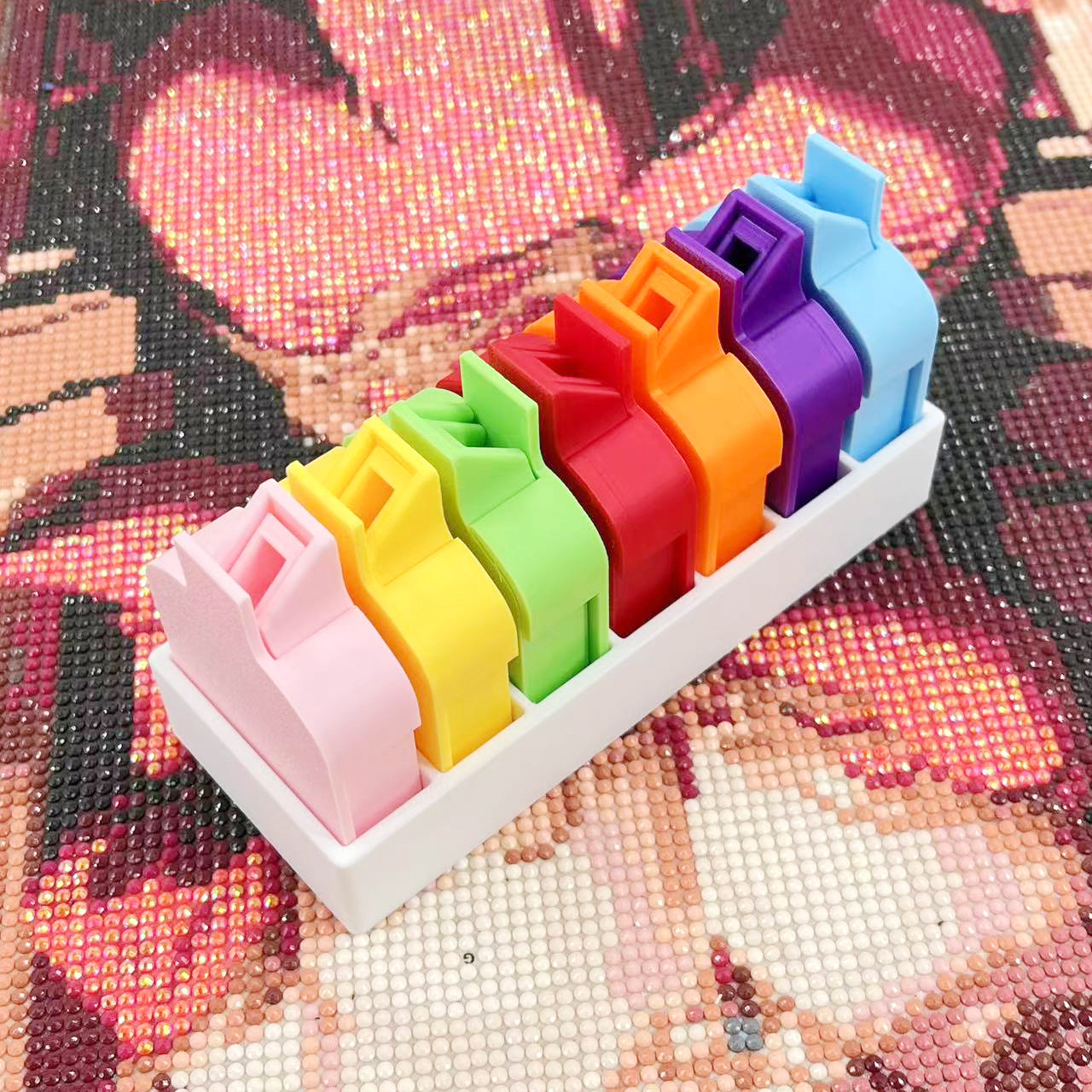 Image of 7pcs/5pcs/3pcs Mini Diamond Painting Tray And Storage Box Set, Including Diamond Painting Trays With Lids And Stoppers, And A Tray Storage Box. In Multiple Colors Needs Of Diamond Painting Enthusiasts