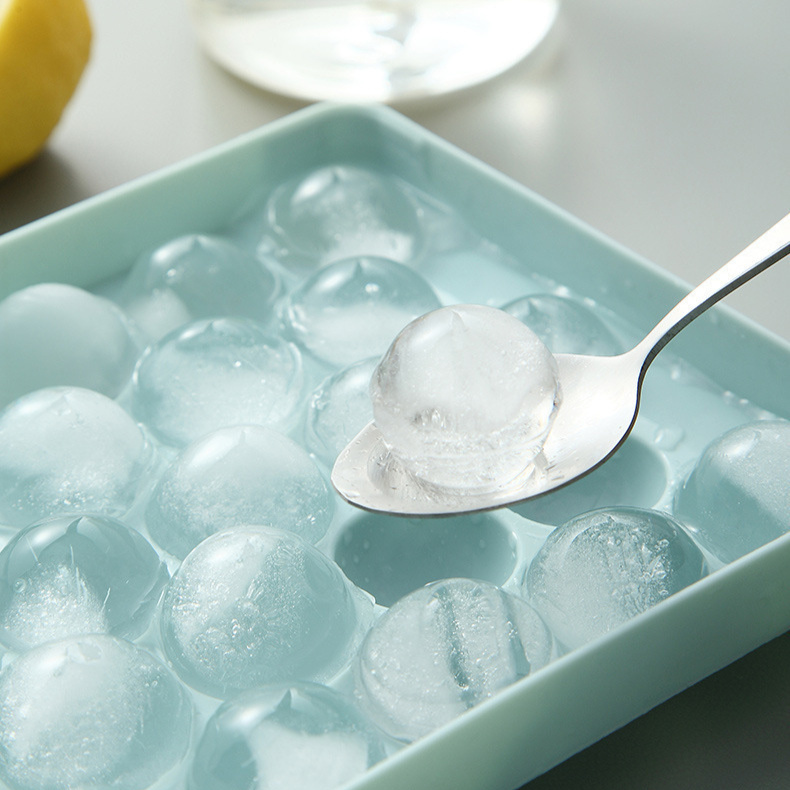 set of 2   molds designed for making ice hockey shapes featuring a 33 grid design this innovative   mold   with a lid making it a must have for   preparation and cold beverage accessories   details 4