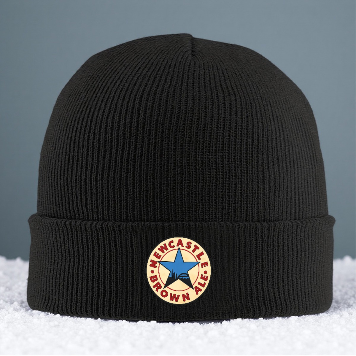 TEMU 1pc Newcastle Brown Ale Logo Beanie Hat - Iconic Star Emblem & Iconic Logo Print, Warm Winter Cap Suitable For , Machine Washable For Fall,