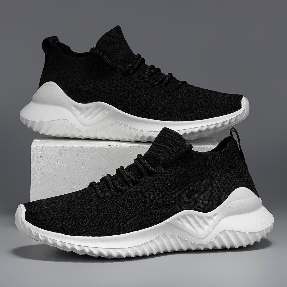 Men's Plus Wide Tread Running Shoes