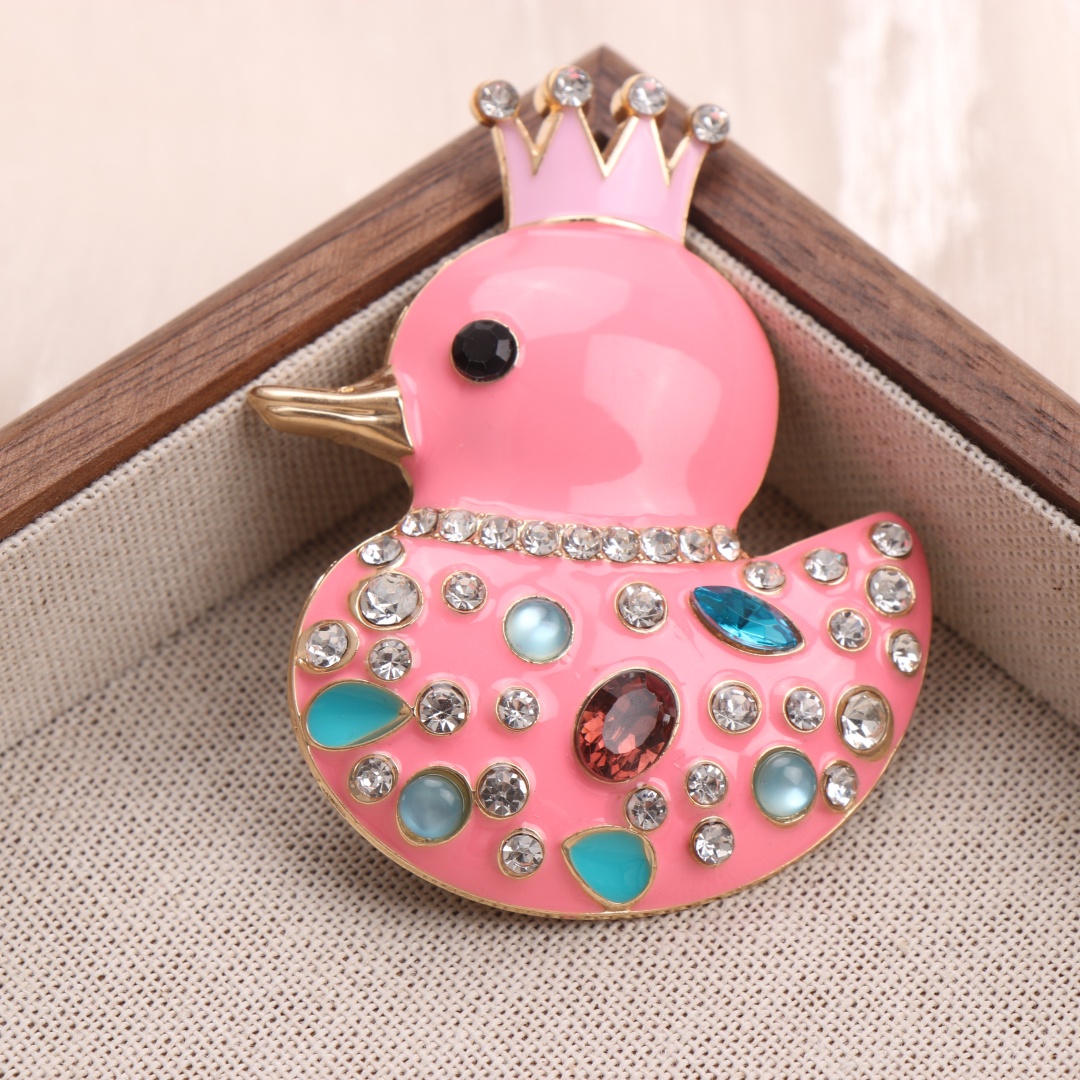 Crown Duck Animal Design Brooch, Luxury Gift for All