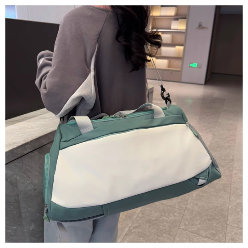 Gran Capacidad Bolsa de Gimnasio y Viaje - Convertible en Mano, Hombro o Mochila con Cierre de Cremallera - Equipaje Ligero y Duradero para Mujeres/Hombres, Negocios, Vacaciones, Yoga, Gimnasio - Compartimento Principal Espacioso & Organizador Frontal - Bolso Diario, Escapada de Fin de Semana, Diseño Minimalista, Correas Ajustables, Tote Portátil, Para Viajeros Frecuentes, Equipo Deportivo, Versátil, Costuras Reforzadas, Estilo Activo