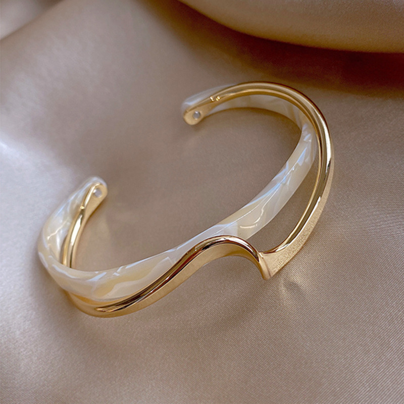 TEMU Women's Bracelet - Minimalist Bohemian Cuff With, Versatile For Everyday & Party Wear, Elegant Jewelry Accessory