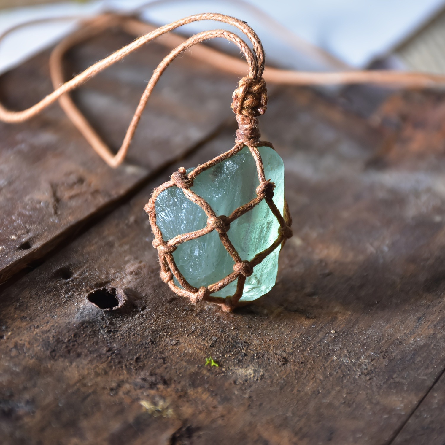 TEMU 1pc Cristal Naturel Irrégulier Sac Filet Pendentif Coloré Améthyste Tissé à Collier Chaîne de Pull