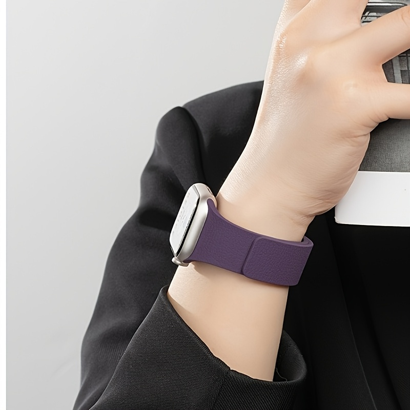 The Magnetic Watch Strap Is Suitable for the New Magnetic Strap of the Apple Watch Series Ultra11/10/9/8/7 SE 6/5/4/3/2/1, Compatible with the 38/40/41/42/44/45/46/49mm Men's and Women's Creative Spring/summer Sports Strap