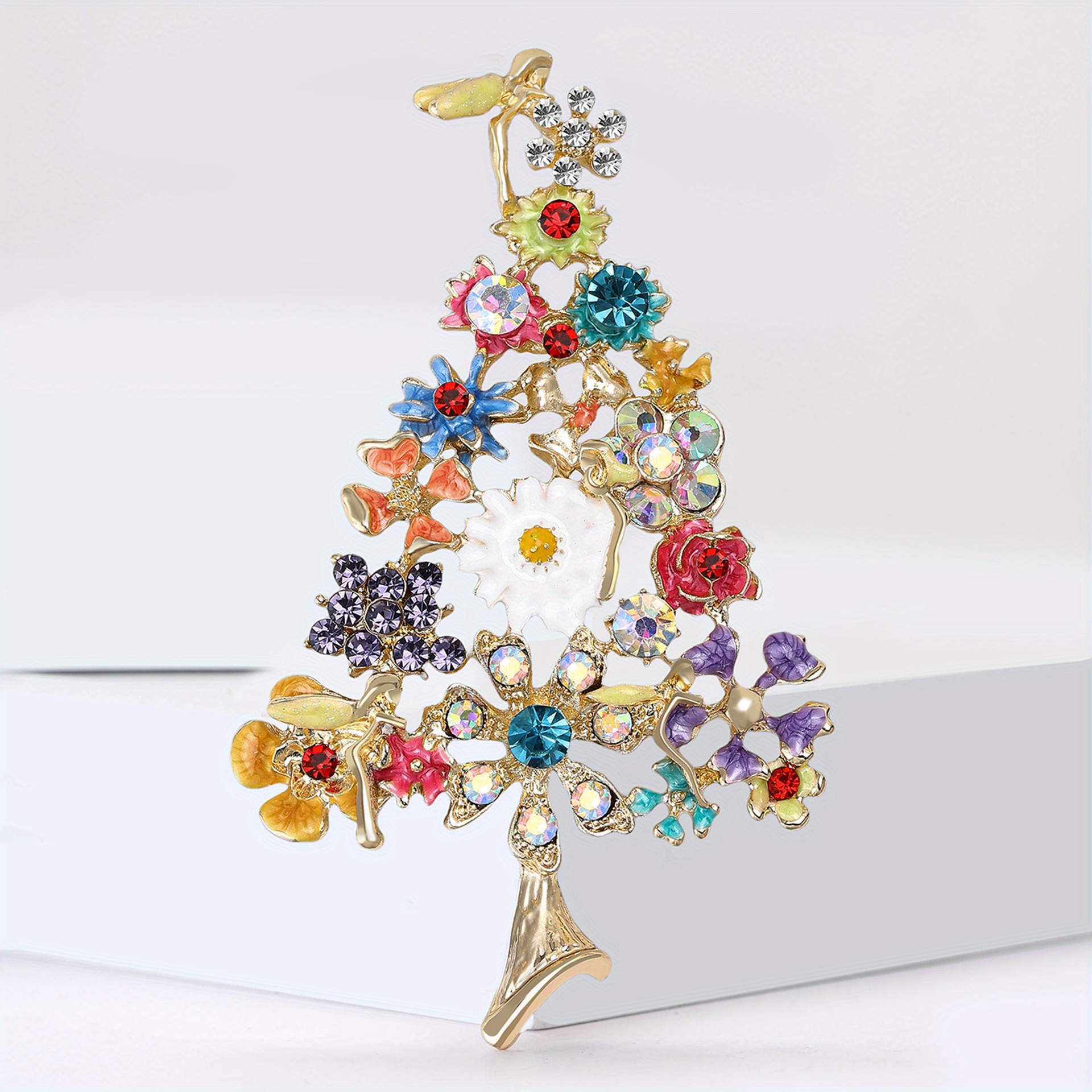 Image of Luxurious Christmas Tree Rhinestone Brooch, Fashionable , Inlaid With Sparkling Colored Rhinestone Details, Vintage And Unique Christmas Outfit, Gift