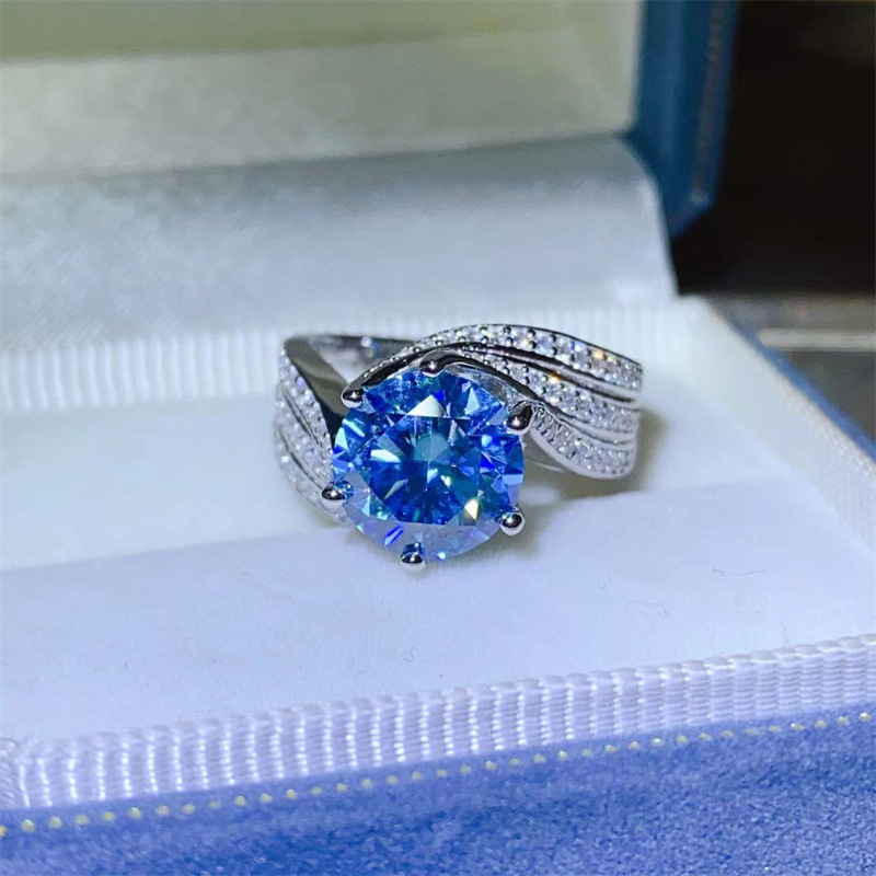 

925 Sterling Silvery Blue Synthetic 5 Carat Blue Moissanite Full Set Women's Ring Popular