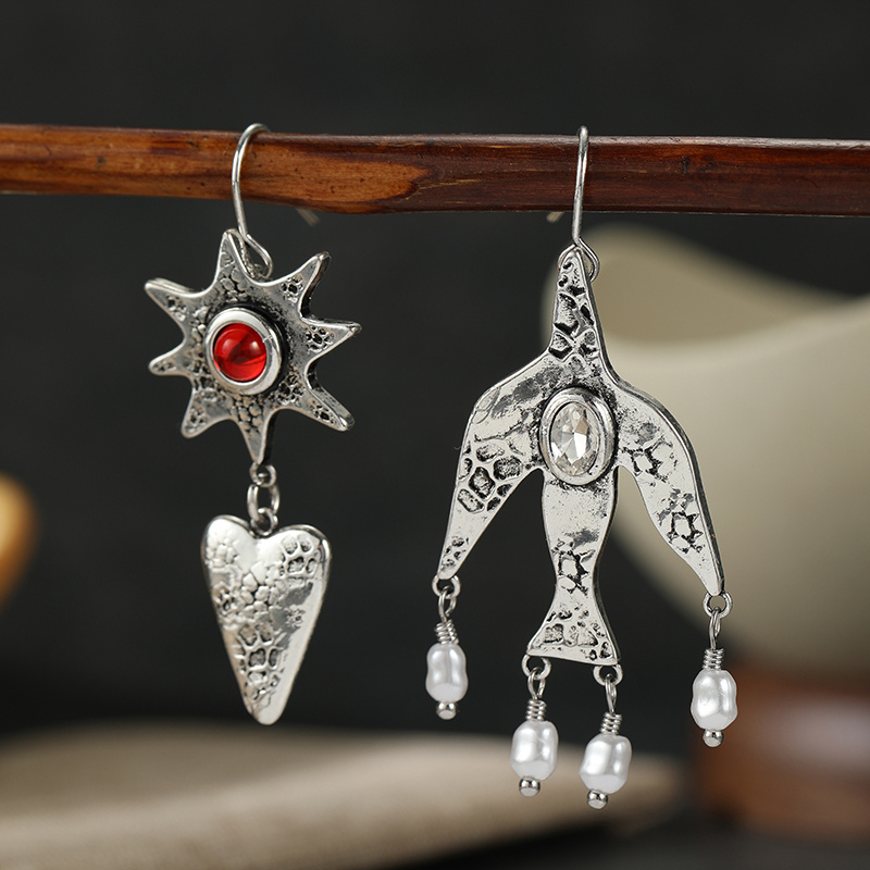 TEMU Vintage Hand Carved Sun Flying Women's Earrings Silvery Color Metal Geometry Daily Wear Party Jewelry Anniversary Gift