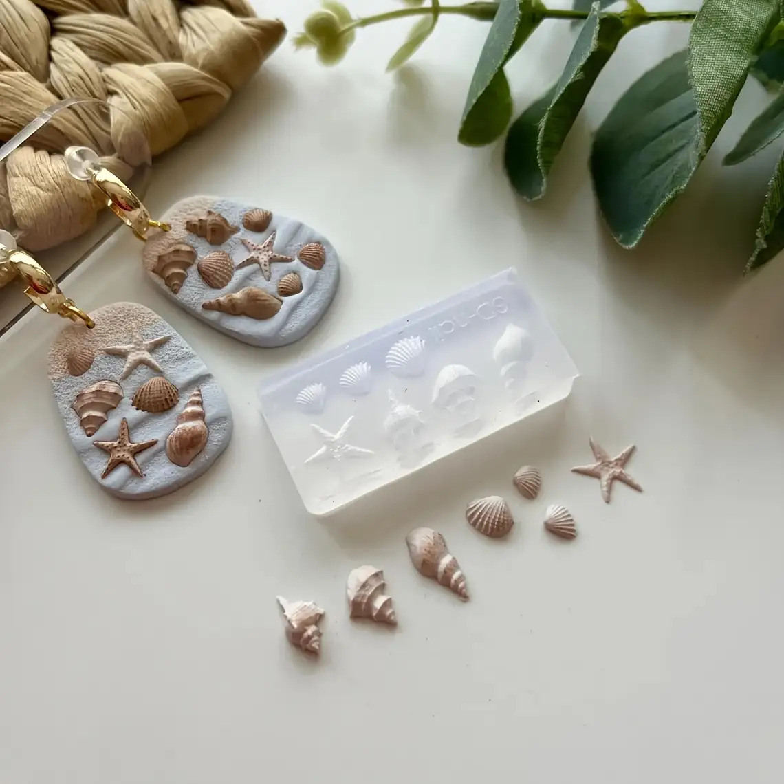 TEMU 1 molde pequeño de silicona para hacer conchas, molde de silicona de resina; Adecuado para arcilla , manualidades duraderas y fáciles de usar