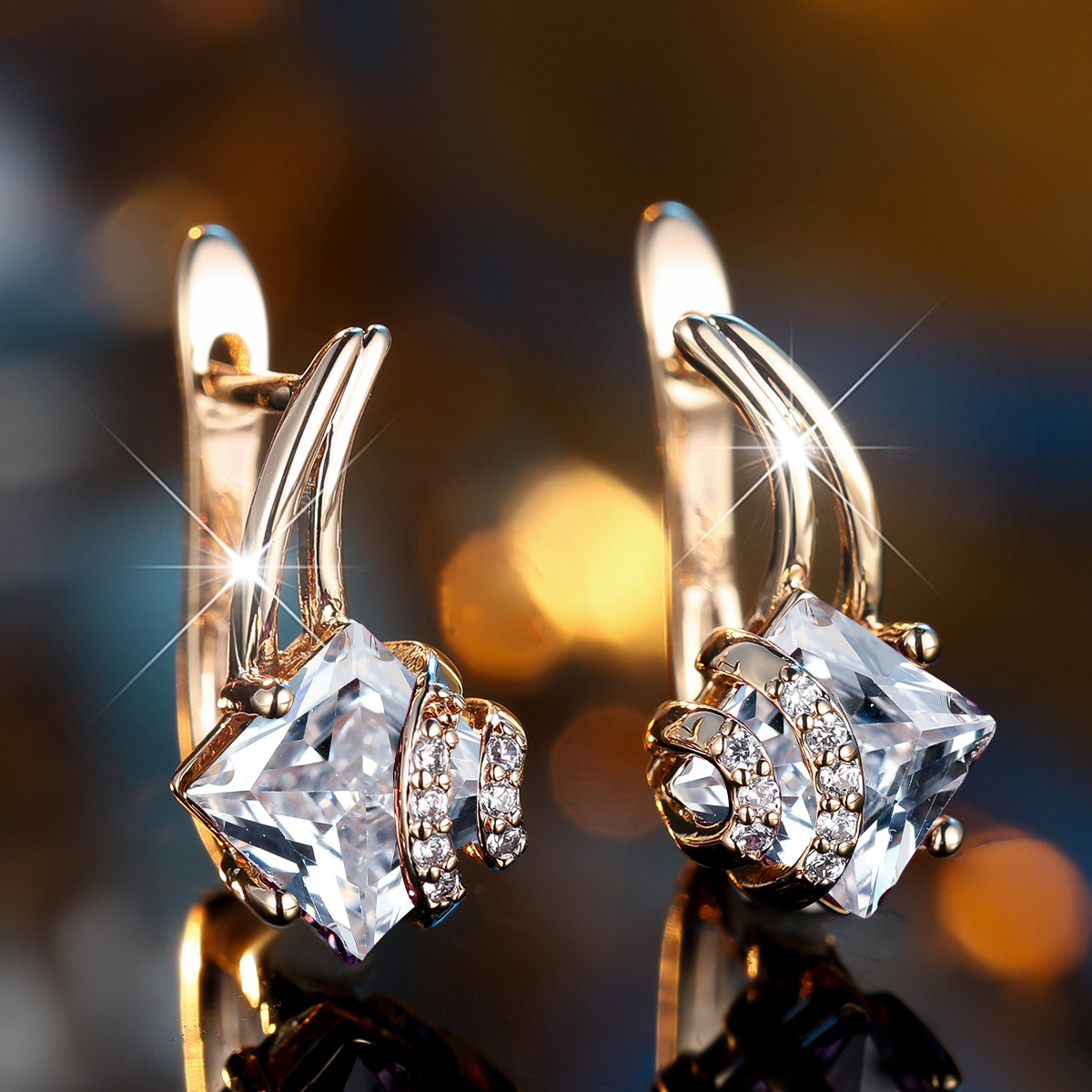 E-shop 1 Paar goldenfarbene Prinzessinen-Schnitt weiße Ohrringe Krallenohrringe Hochzeit Valentinstag Schmuck, ohne Batterie