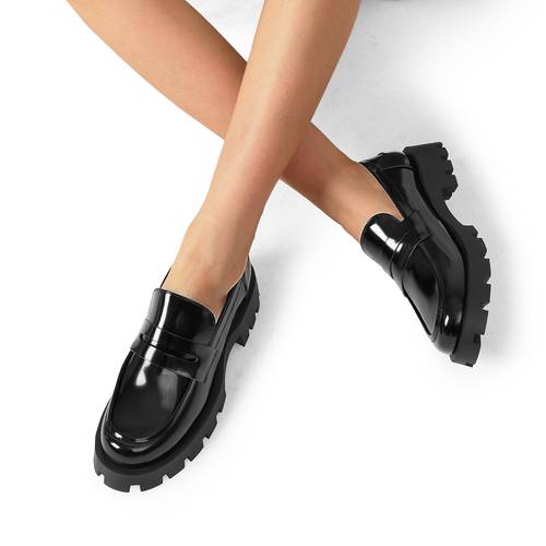 womens loafers lug sole slip on platform chunky penny loafers for women dressy and work business casual shoes for women comfortable and versatile womens shoes