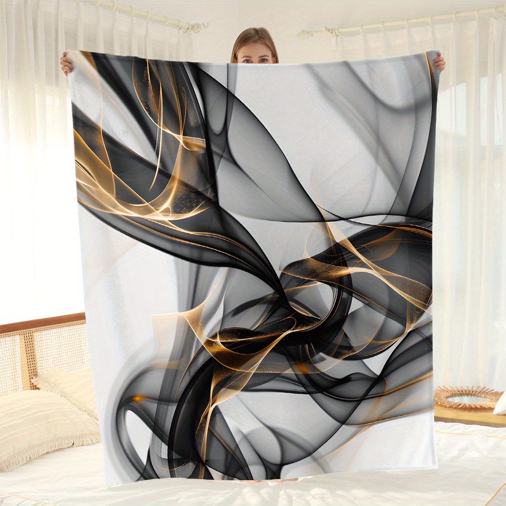 TEMU 1pc Couverture en Flanelle à Imprimé Numérique Noir et Doré Contemporain, Housse de Canapé en Peluche Toutes , Polyester Lavable en Machine,