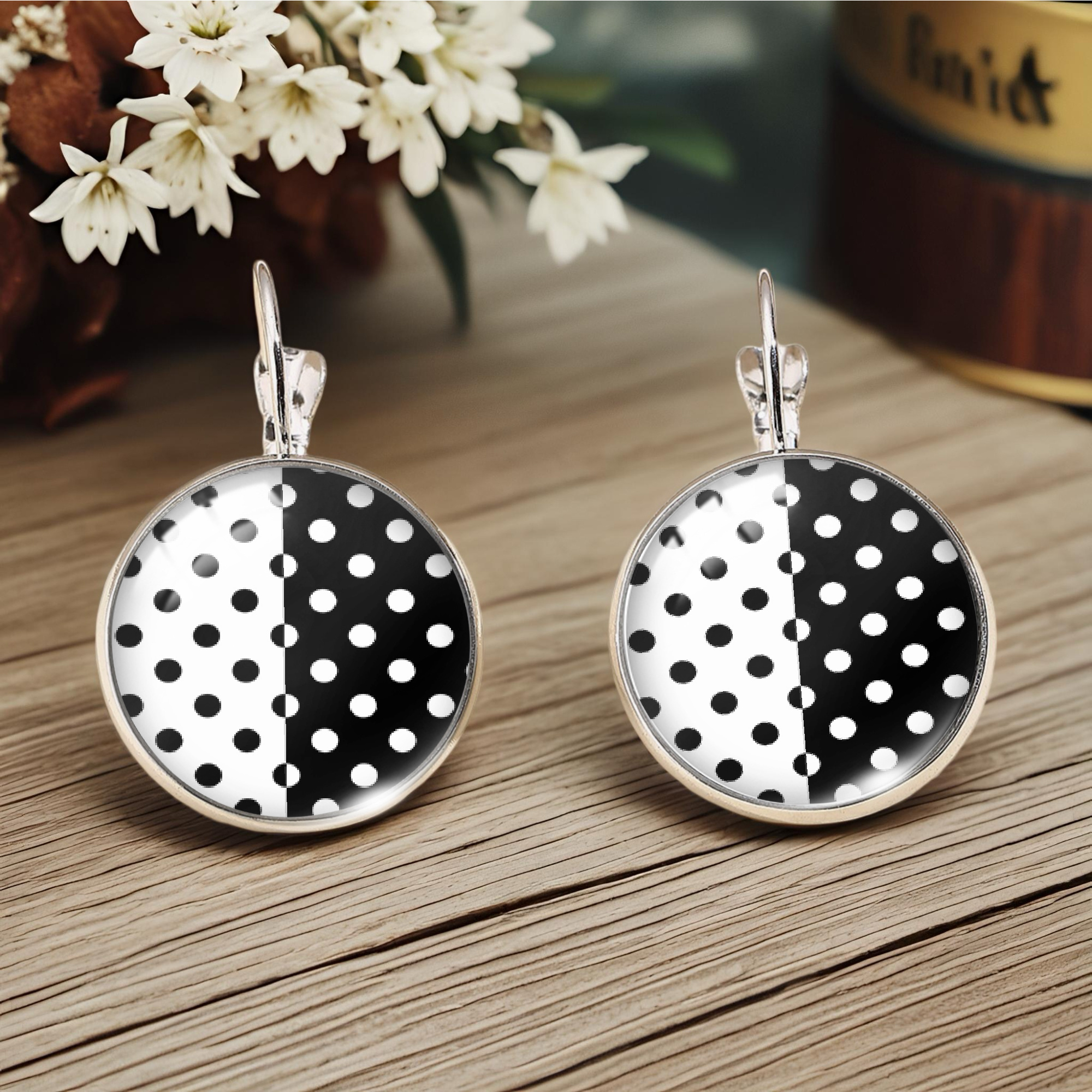 Fashionable Black And White Spots Easy Style Illustrations Round Glass Earrings Fashionable Jewelry Gifts, Without Battery