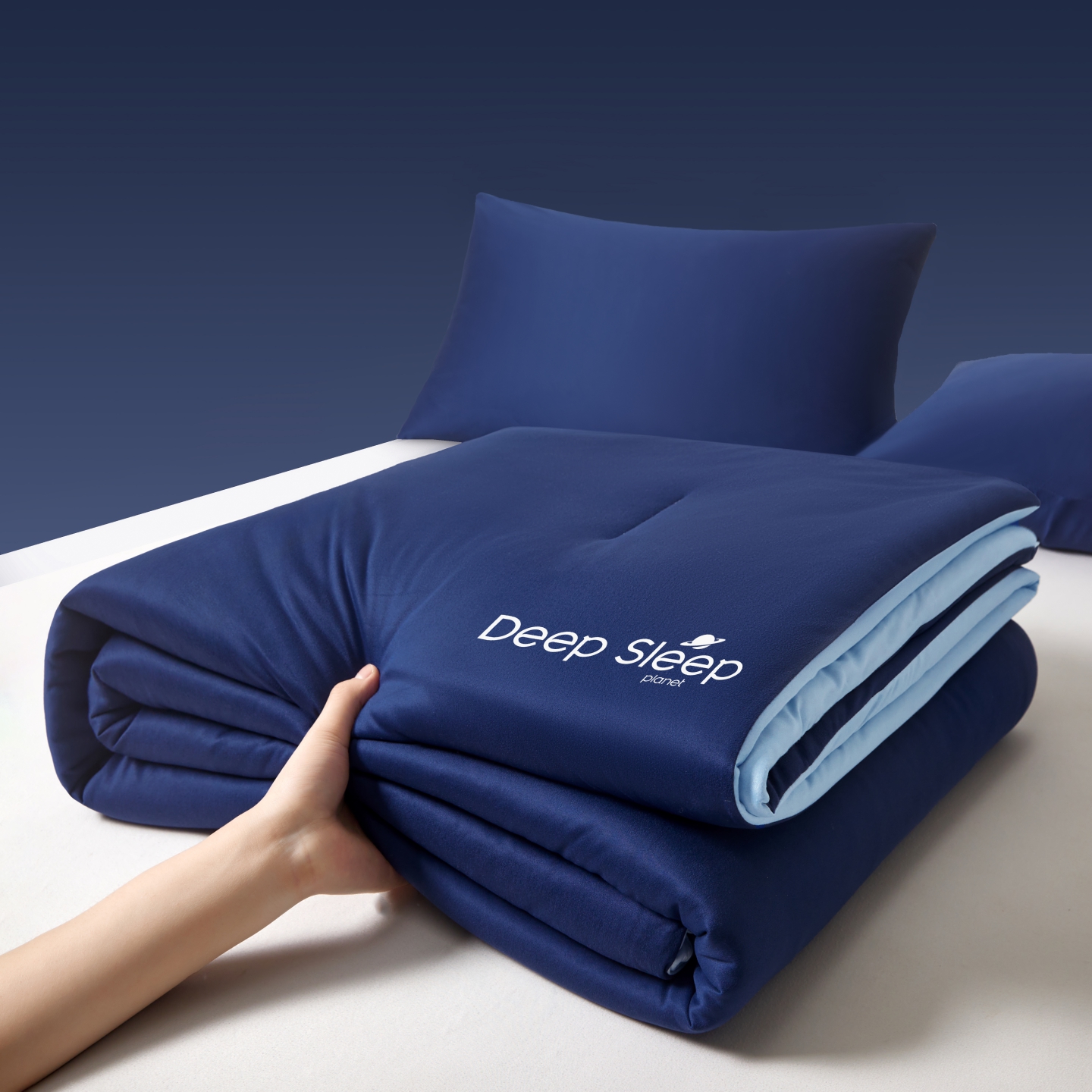 A Cooling Cotton Summer Quilt with Constant Temperature Control for Deep Sleep, an Air-conditioned Summer Quilt for Home Use, a Lightweight Quilt