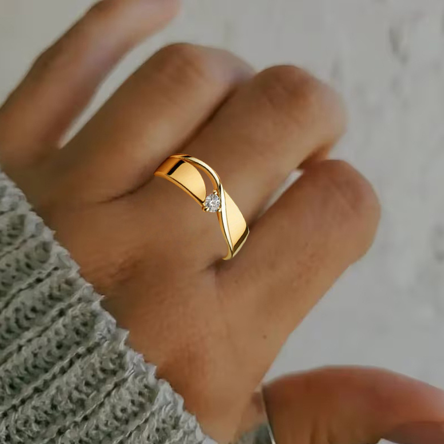 Synthetic Cubic Synthetic Zirconia KC Plated Elegant Geometric Lines Micro-Paved Ring for Women Round 1pc Copper Plated-Tone Jewelry 3-prong Setting Durable Party & Daily Wedding Engagement Fashion Accessory, Perfect for Valentine's Day Gifts