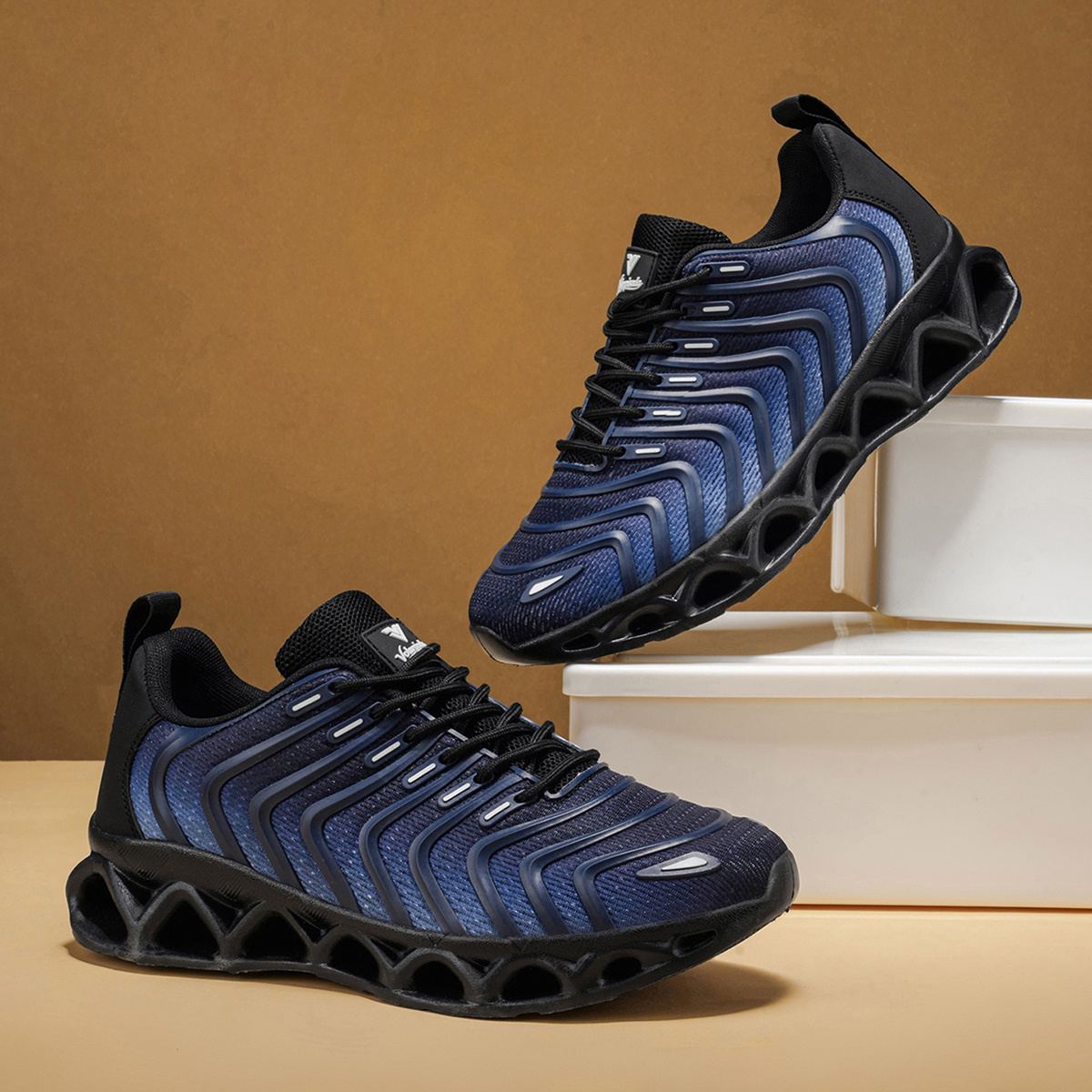 Image of Men's Wave-stripe Hollow-out Platform Running And Casual Shoes, Fashion Walking Sneakers, Air Cushion Running Shoes, Non-slip Breathable Mesh Tennis Shoes, Air Cushion Shock-absorbing Shoes