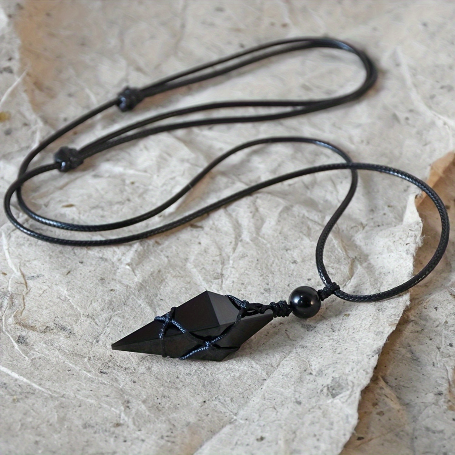 E-shop Natürliche Obsidian-Halskette - Handgefertigter Bohemian-Stil Schmuck mit Glänzendem Strass-Kunststein-Anhänger, Elegantes Minimalistisches