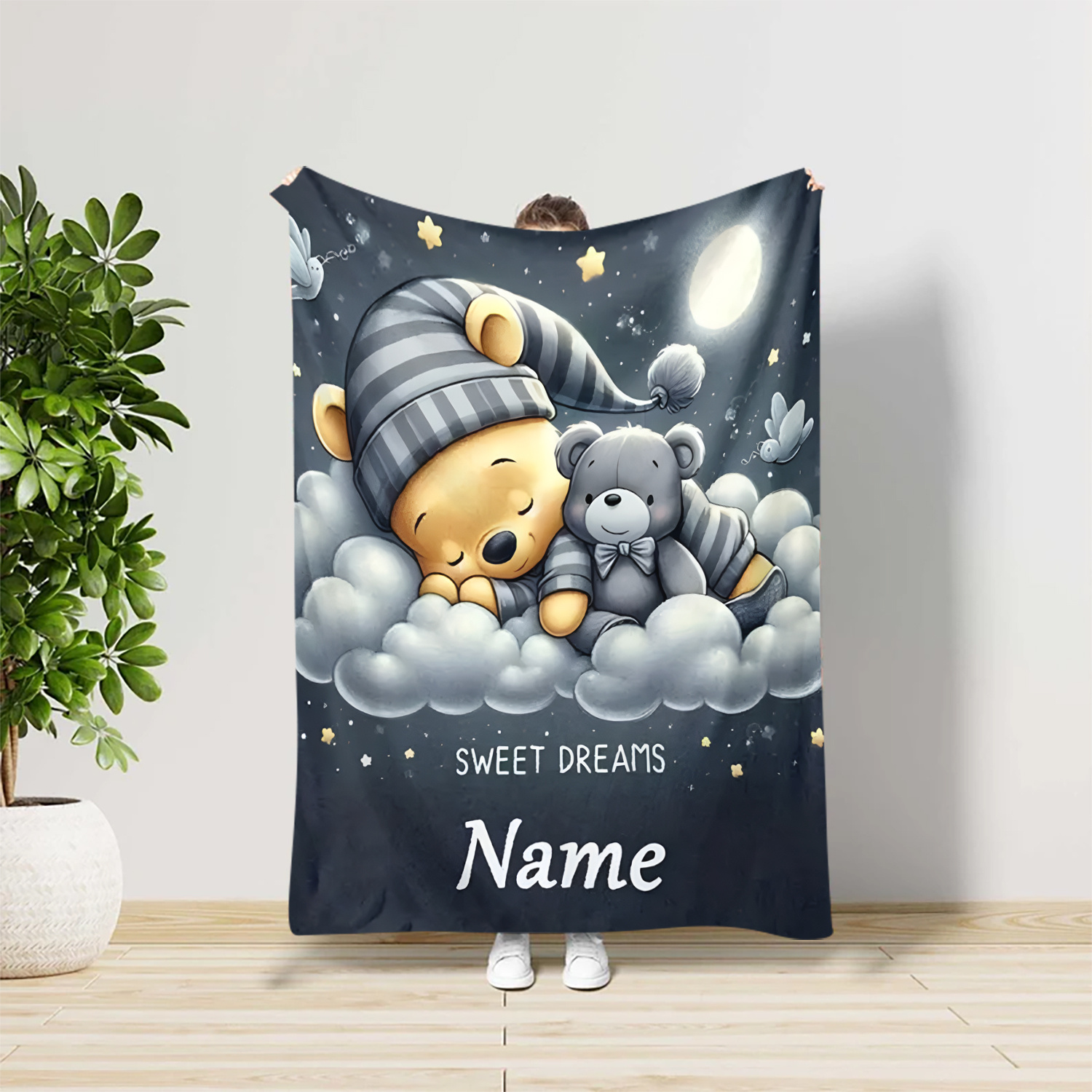 

1pc Personalized Teddy Bear And Moon Print Flannel Blanket - Print Soft Polyester Knitted Cozy Throw With "" Text - 200-250gsm