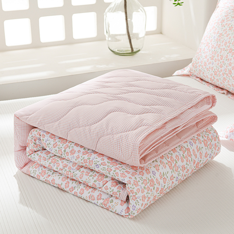 Colcha de Verano Suave Lavada, Núcleo de Colcha, Agradable para la Piel, Transpirable, Absorbente de Humedad y Manta Multifuncional que Absorbe el Sudor, Colcha Delgada para Aire Acondicionado de Siesta Individual y Doble