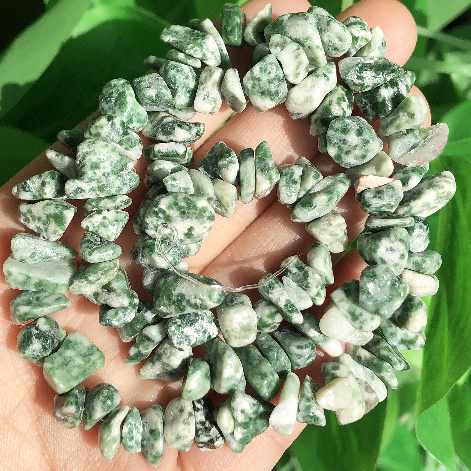 TEMU 5-8mm Natural Stone Green Spot Jasper Irregular Crushed Stone Beads Fashionable Loose Beads For Jewelry Making Bracelets, Necklaces, Earrings