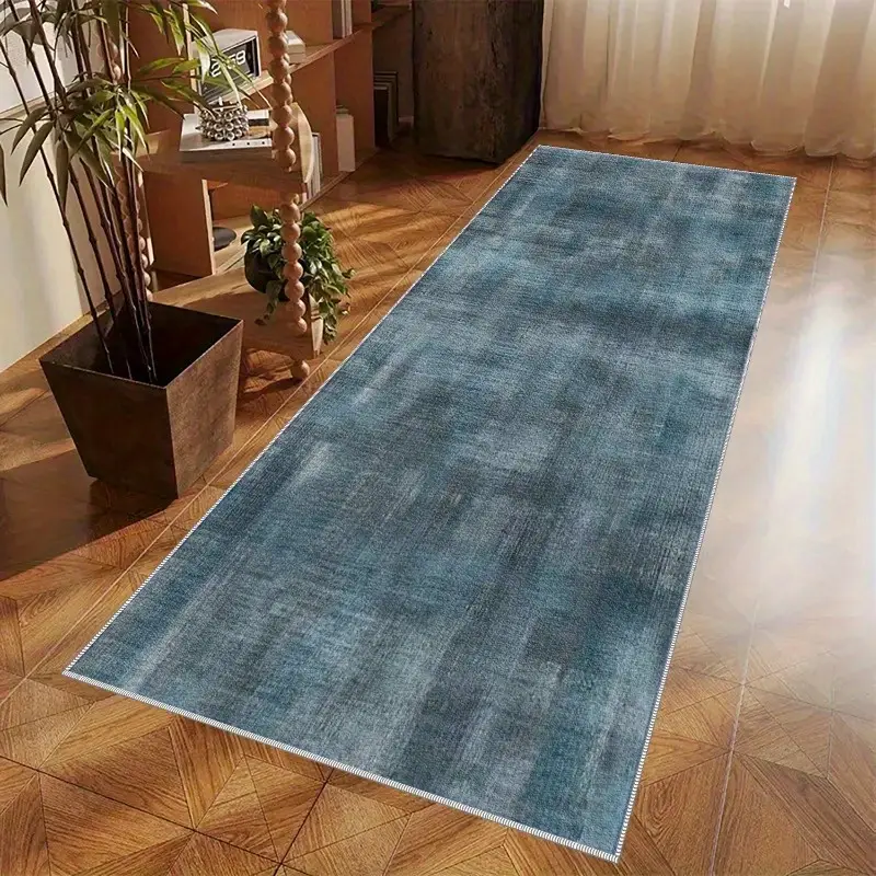 läuferteppich blaugrauem texturiertem muster flurteppich