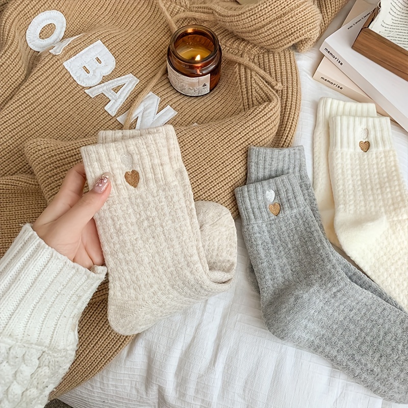 TEMU 3 Pairs Women's Winter Warm Thickened Heart-shaped Socks - Mid-calf/ankle-length (fits ) - White Cozy Towel-like Socks With Heart Pattern, Hand