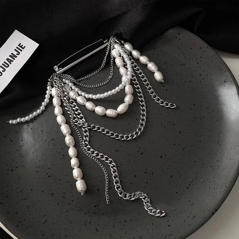 Image of Exquisite Pearl Chains Brooches Pins For Women Fashion Trendy Vintage Tassel Corsage Lady Party Banquet Additions Pin