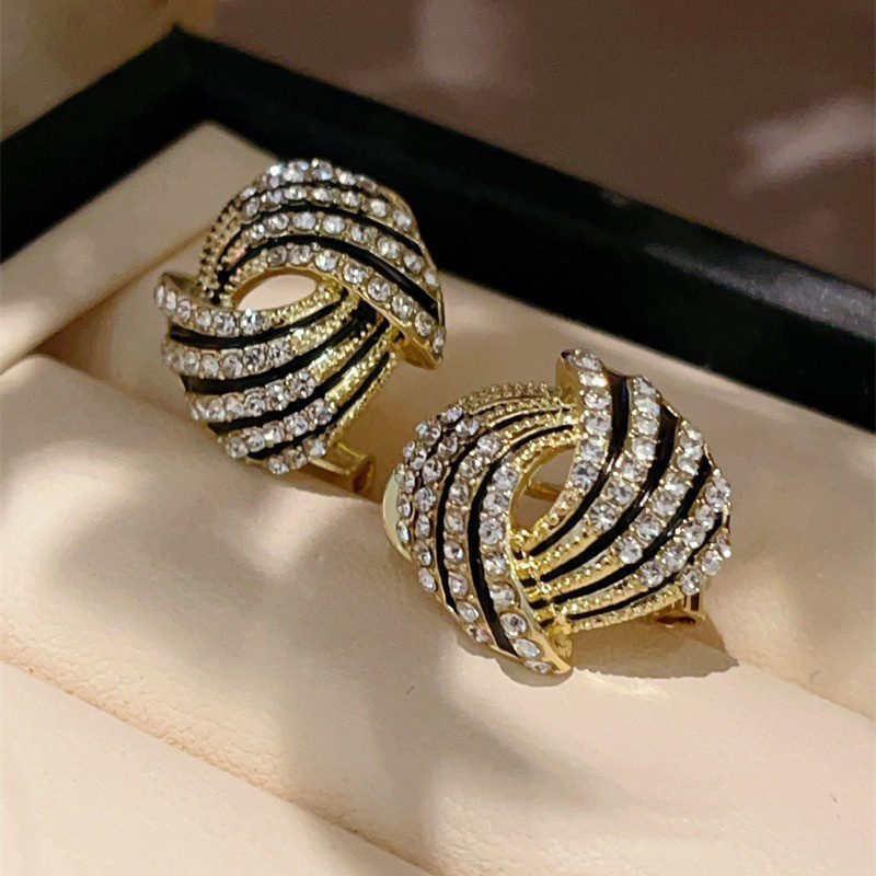 

2pcs Elegant Hollow Geometric Earrings With Zirconia , 925 Silvery Posts - In , Luxury, Hollow