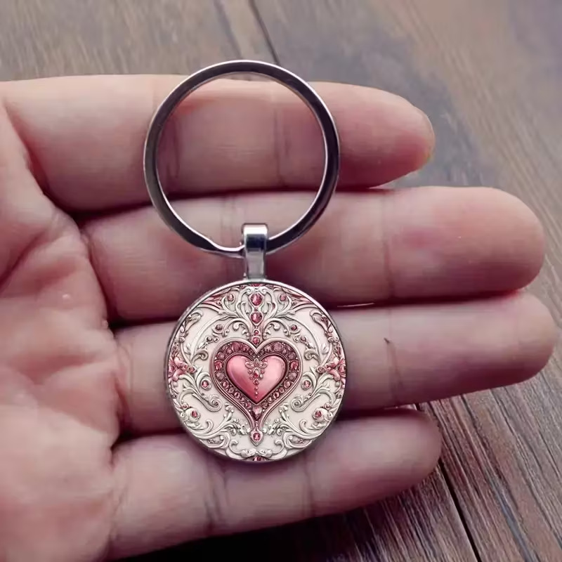TEMU Cross-border Retro Pink Heart Pendant Exquisite Keychain Pendant Metal Key Ring Car Bag Pendant