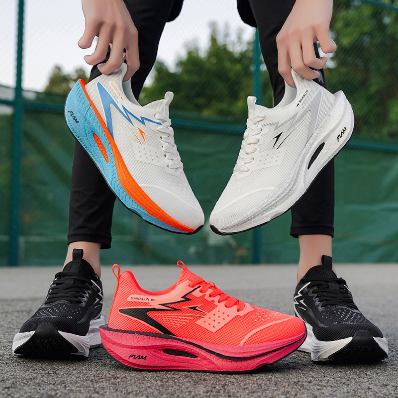 Ultra-Lightweight Men'S Casual Sneakers Designed for Professional Use, Ideal for Marathon Running. These Training Shoes Feature Shock Absorption, a Breathable Low-Top Design, And a Fluorescent Upper with a Sole. Perfect for Year-Round Training