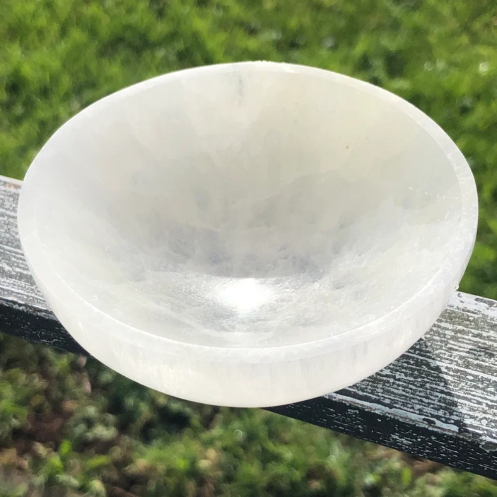 TEMU 1pc Satin Spar Selenite Charging Bowl, Crystal Storage, Crystal Bowl, Crystal Gifts, Mineral Samples