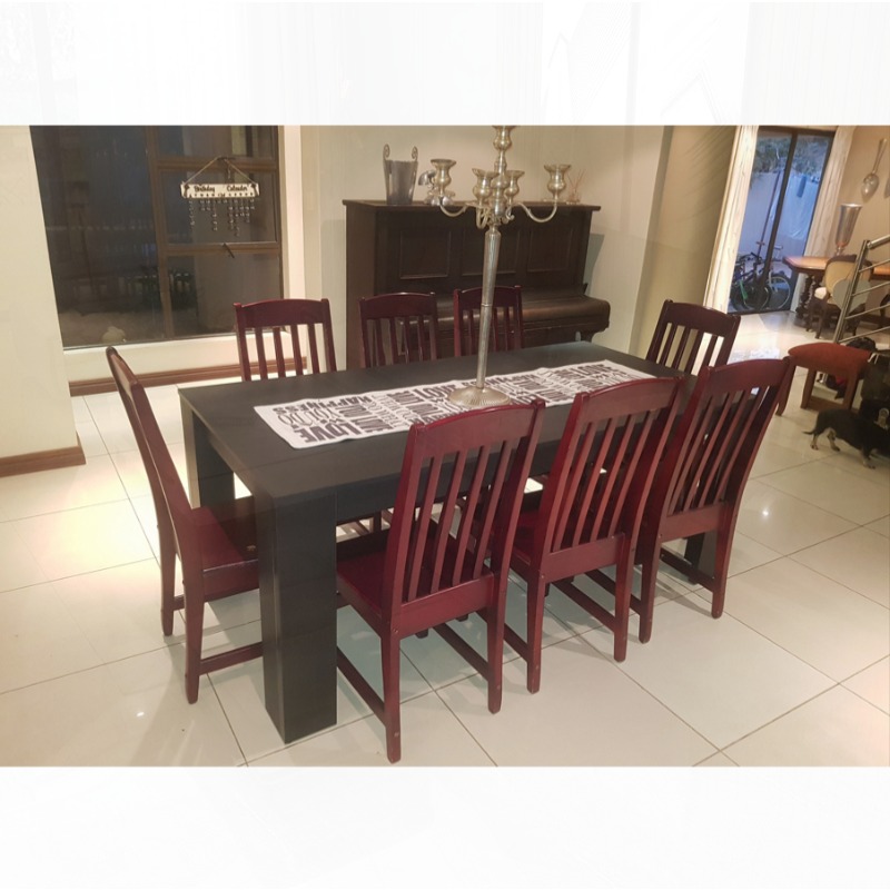 Stylish 8-Seater Dining Table for Family Gatherings - 190Cm Black Woodgrain End Perfect for Modern Homes And Entertaining Guests