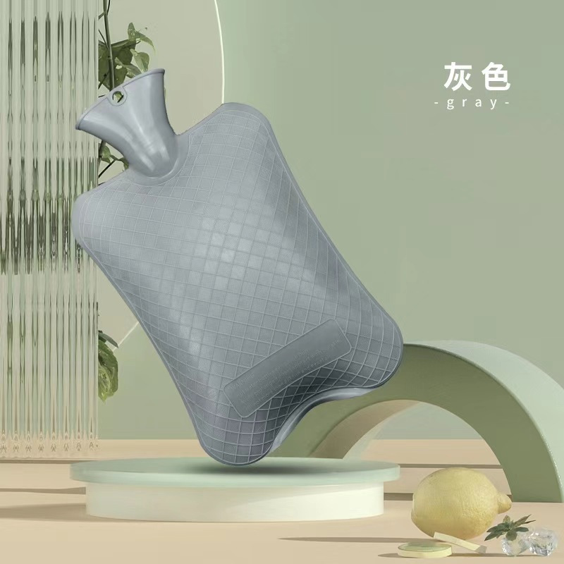 A Pvc Hot Water Bottle Designed For Filling, Providing For Your Hands, Stomach, Or Feet, Perfect For Dormitory Use