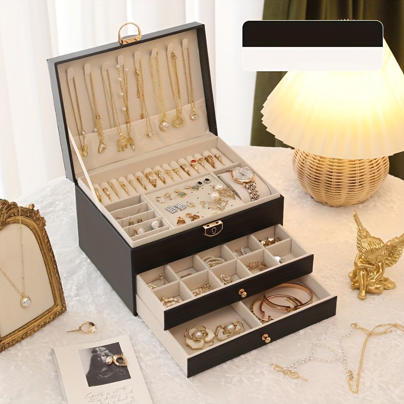 Estuche de Almacenamiento para Joyas de Cuero Sintético con Estilo, Caja de Joyería con Tres Cajones, Elegante Caja de Exhibición para Escritorio, Múltiples Compartimentos para Collares, Pendientes, Anillos y Pulseras, Cierre de Botón, Forro de Tela