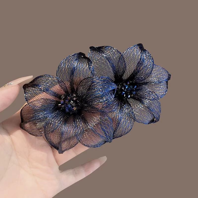 High-end Hand--colored Clip Women's High-end Style Cross Clip Shark Clip Exquisite Mother's Headwear