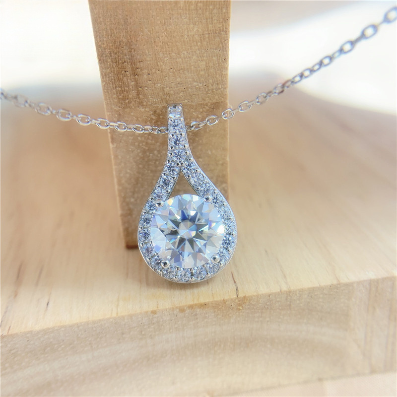 925 Silver Moissanite Drop-shaped Pendant Necklace, Gift