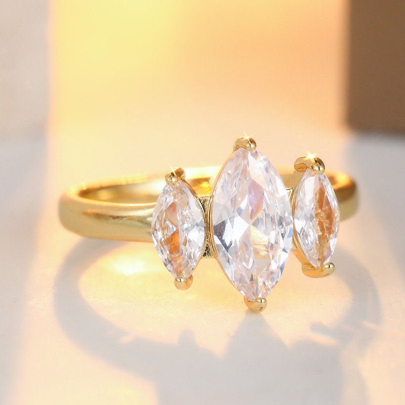 Women's Fashionable Exquisite Ring, Wedding Choice