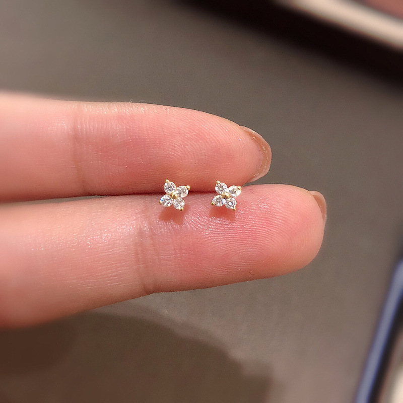 TEMU 2pcs Flower Earrings, Fresh Synthetic Zirconia Earrings, Petite Daily -free Earrings, Women's Accessories, Suitable For Daily Wear, Gifts For ,