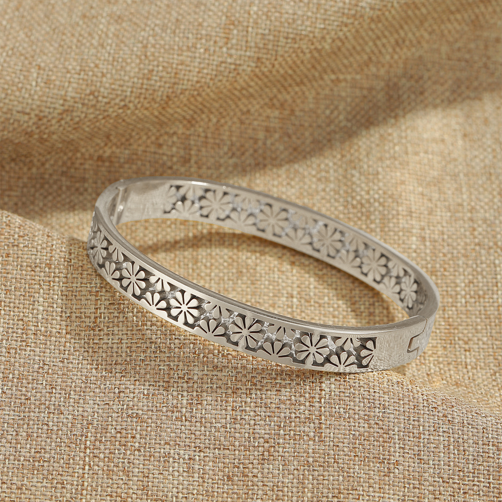 2pcs Floral Patterned Stainless Steel Open Bracelets, Gift Box