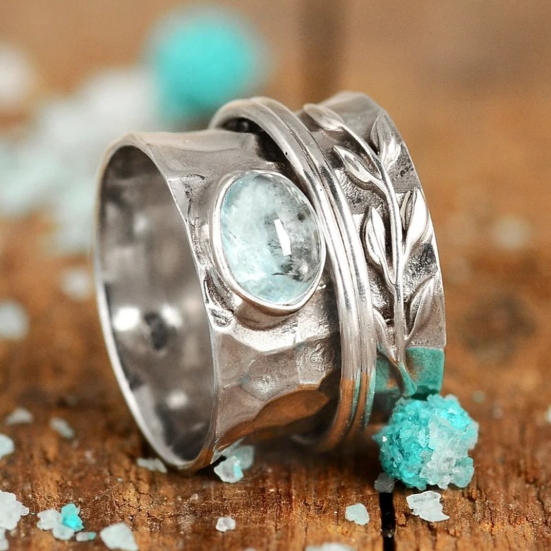 Simple Leaf Shaped Carving Inlay Oval Synthetic Zirconia Wide Rings For Women Vacation Party Accessories Hip Hop Gift
