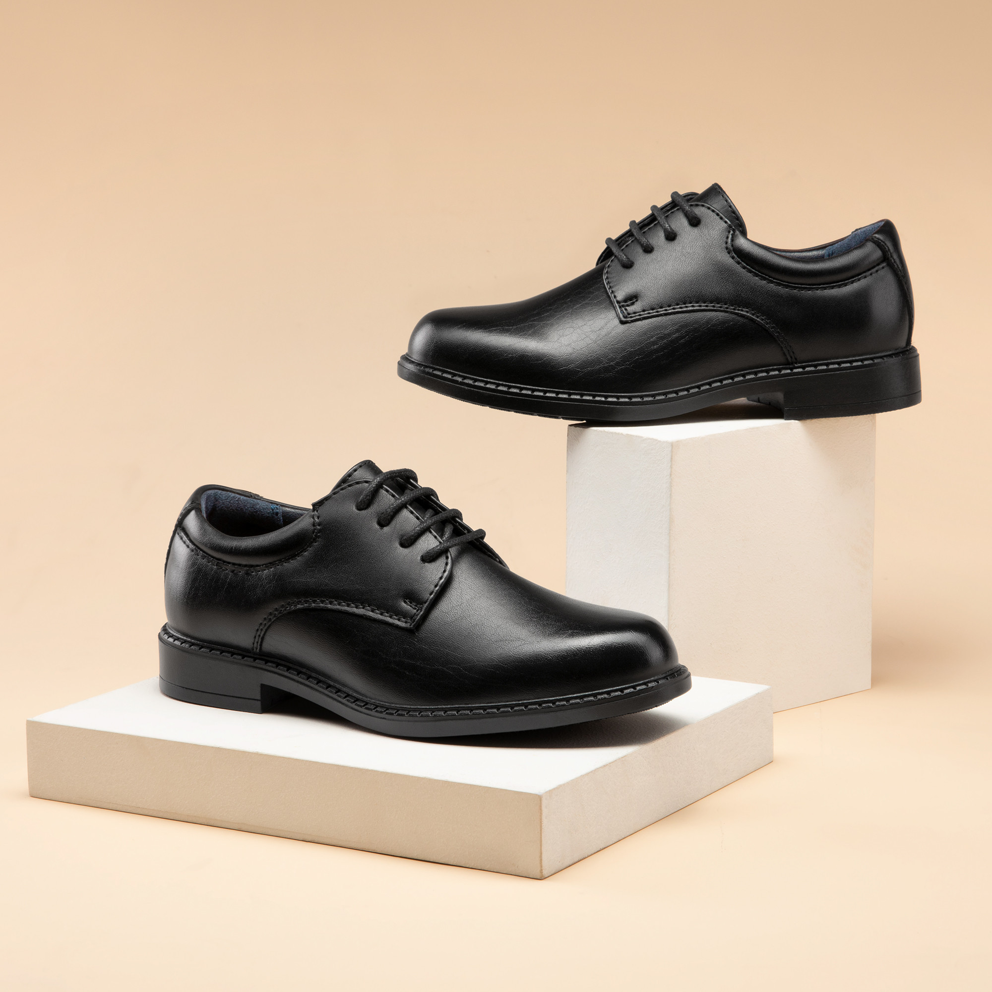 black dress shoes boys Florsheim 29146 Young Men's Dress Shoes - Postino - Black – Heritage House