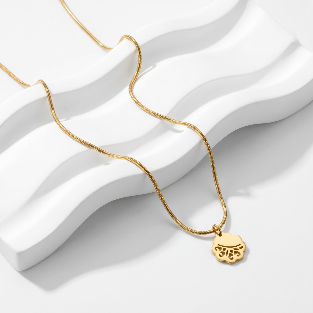 304 Stainless Steel Women's Snake Chain Necklace, Cloud Pattern