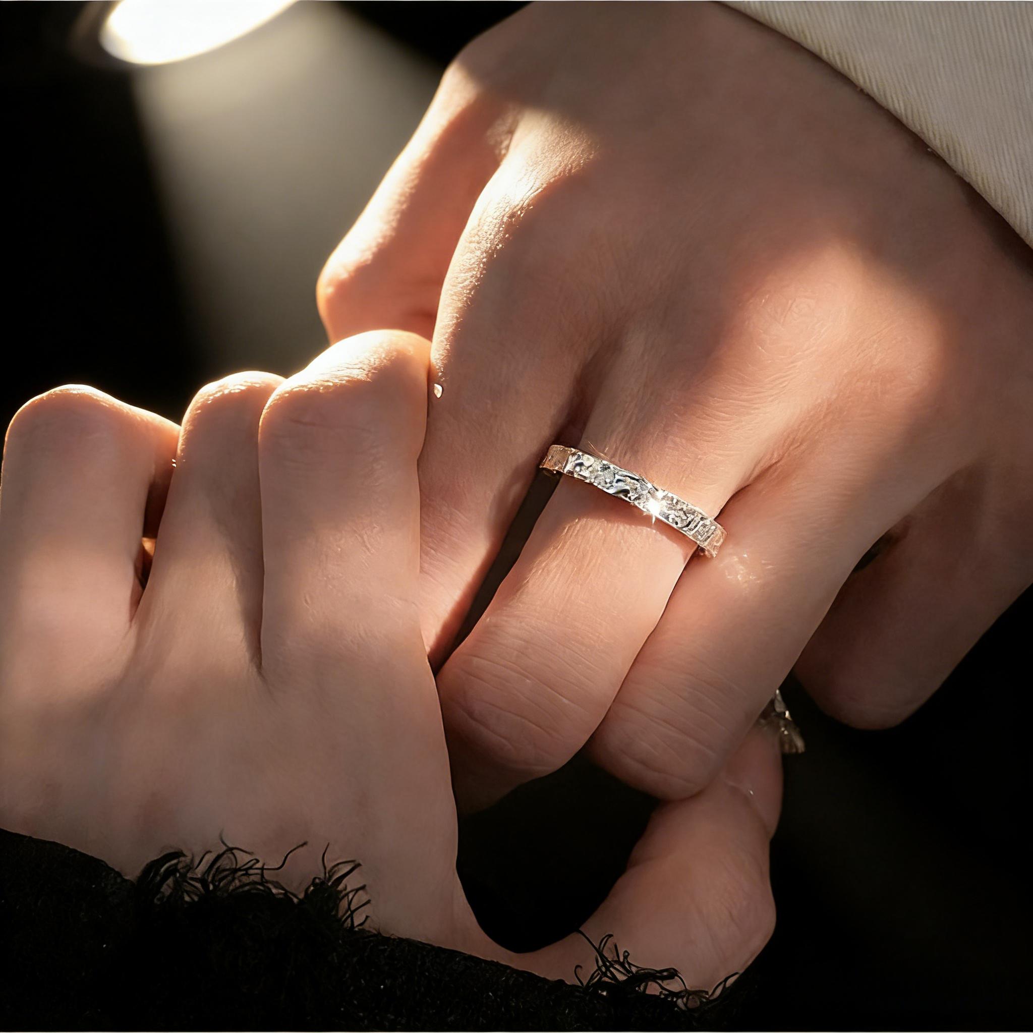 Women's Crushed Ice Open-Ended Couple's Ring