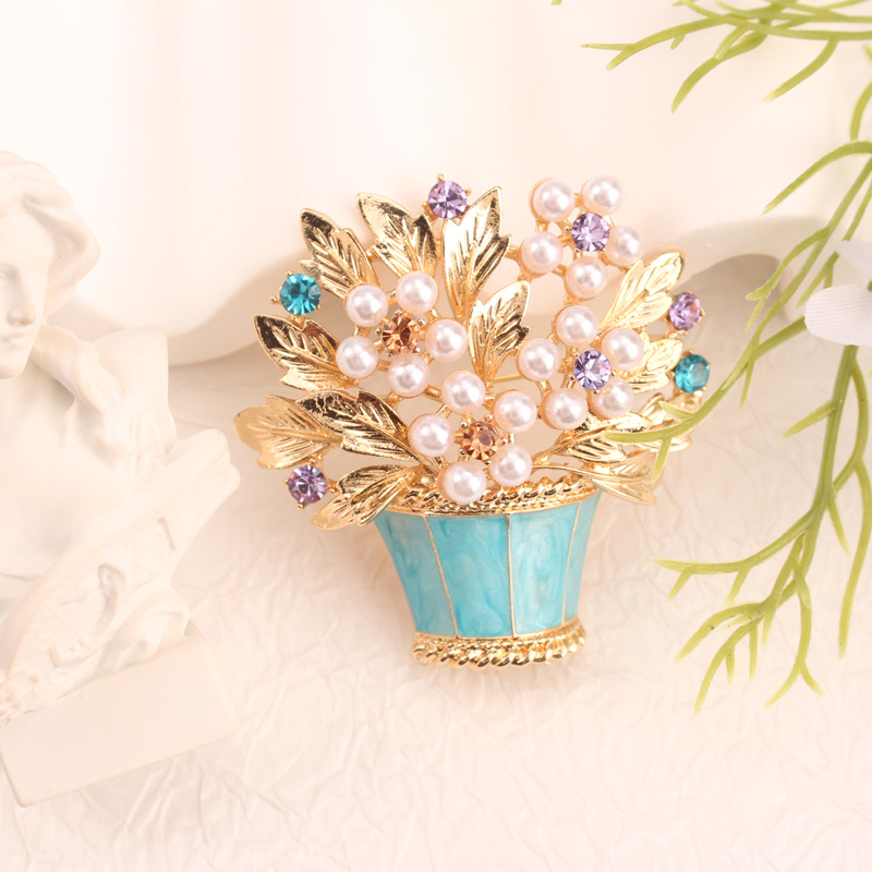 

1pc Elegant Vintage Style Pearl And Enamel Brooch Pin, Alloy Floral Basket Design, Fashion Accessory For Sweaters, Coats, Dresses, And Backpacks, Ideal For And Gifting