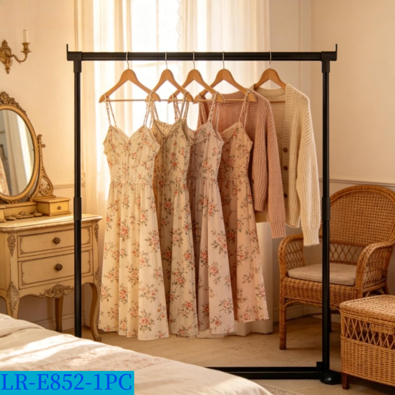 A Multifunctional Indoor/Outdoor Clothes Rack That Saves Space, Suitable for Living Rooms, Laundry Rooms, Balconies, And Changing Rooms