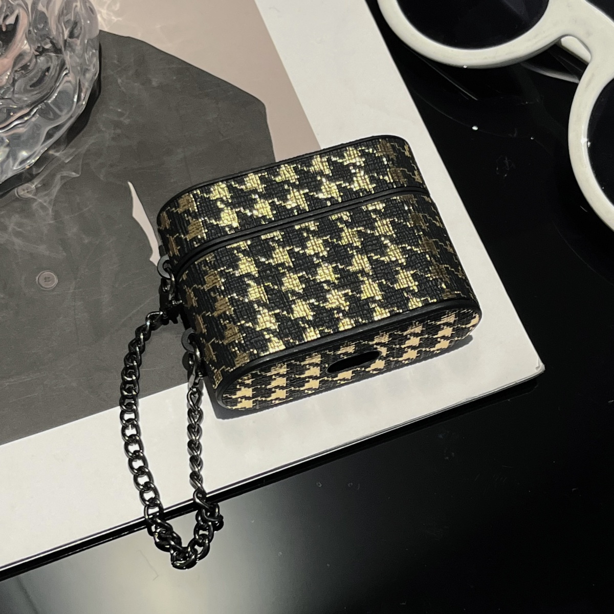 Silicone Square Earphone Case for AirPods 1/2/3/4/Pro/Pro2, Shockproof Protective Cover, Black/Bronze, Durable Earphone Pouch